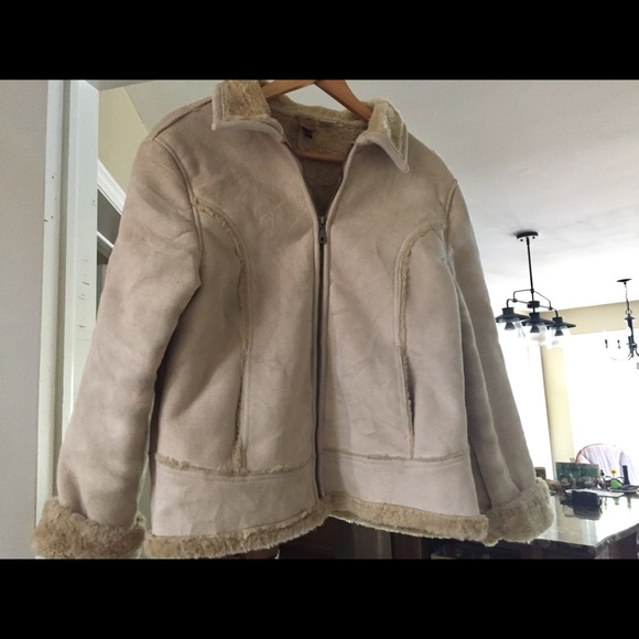 Faux shearling coat - Picture 5 of 15